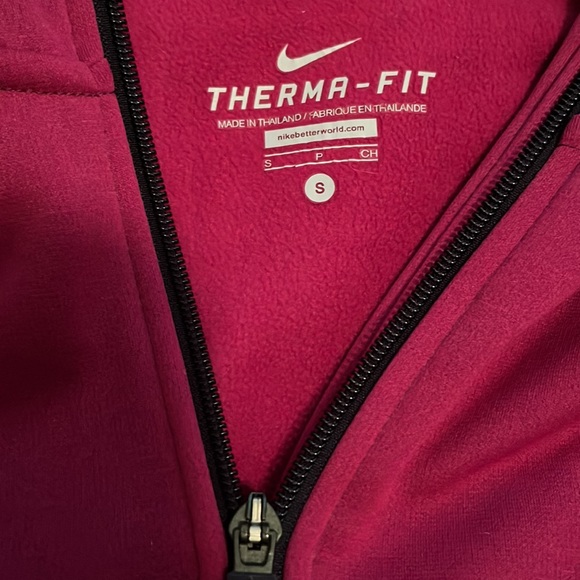 Magenta Nike therma fit jacket - Picture 2 of 3